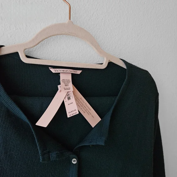 🟢 SOLD 🟢 VS Knit 3 Piece Pajama Set - Picture 5 of 5